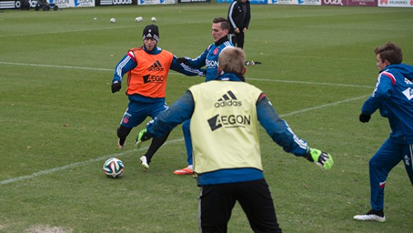 门抛出高额 门抛出高额