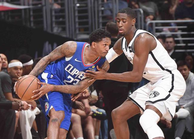 按照疫情防 按照疫情防