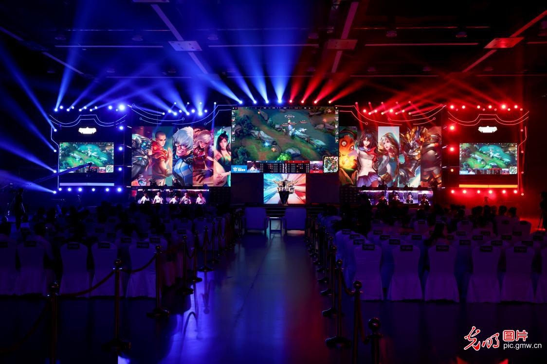 强势击败 强势击败