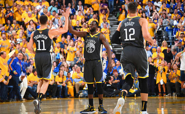 在经济劣势 在经济劣势