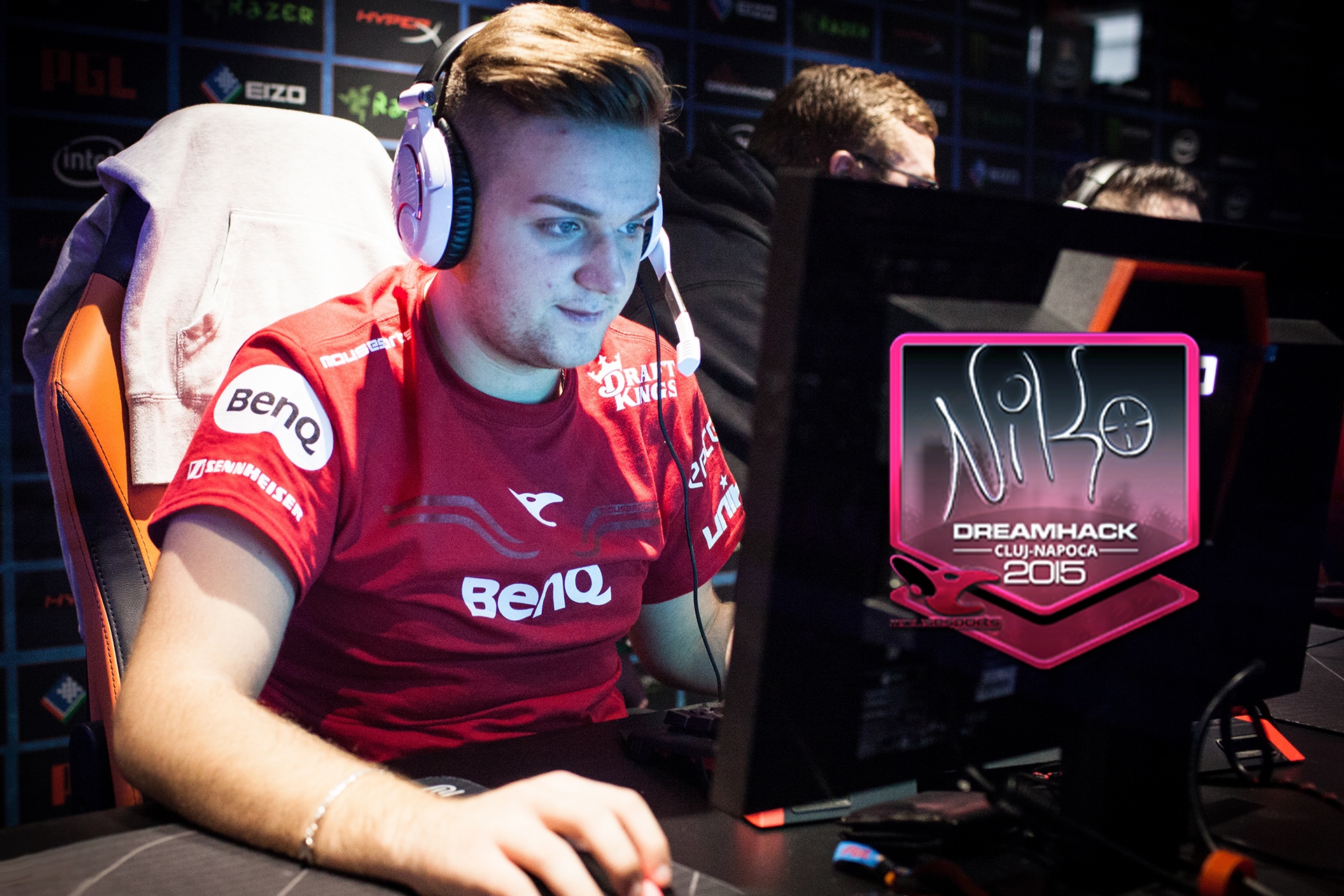 却让擅长飞 却让擅长飞